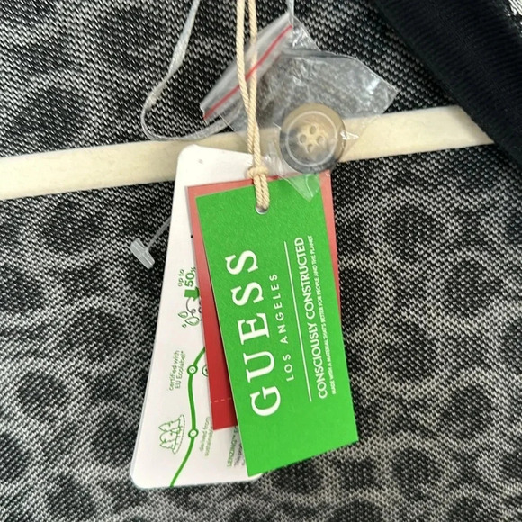GUESS Monogram Oversized Grandpa Cardigan NWT L - Picture 3 of 7